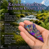 Éventail Rainbow Peacock Titanium Kyanite