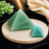 Aventurine Pyramid - Μεσαίο