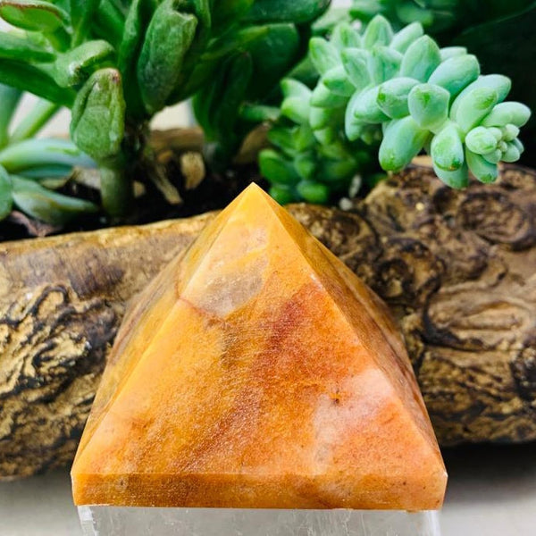 Cherry Agate Pyramid (Size: Medium) - pyramids